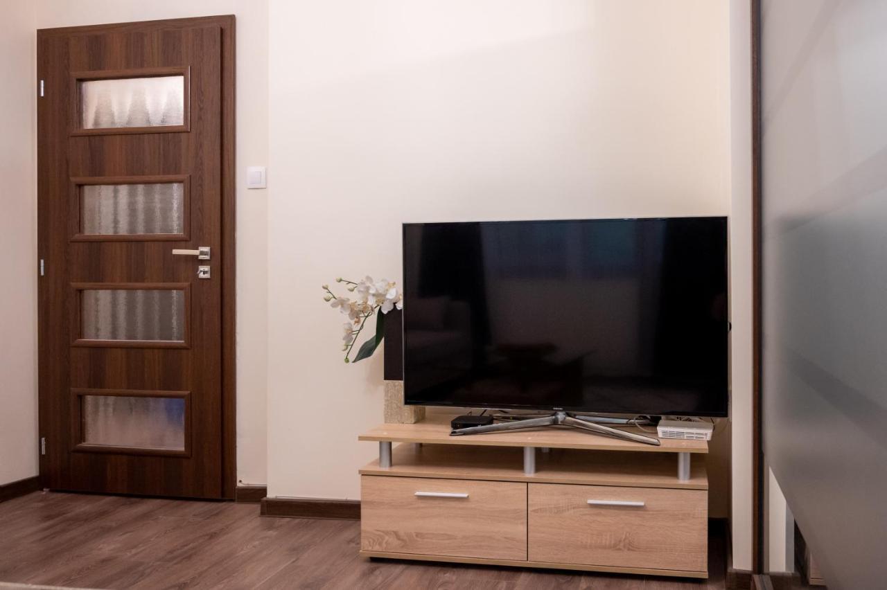 Design 1Bdr Apartment In Top Center - Free Parking Sofia Bagian luar foto