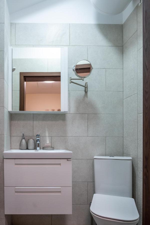 Design 1Bdr Apartment In Top Center - Free Parking Sofia Bagian luar foto